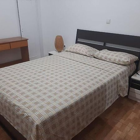 Modern Apartmen In Athina Atenas Exterior foto